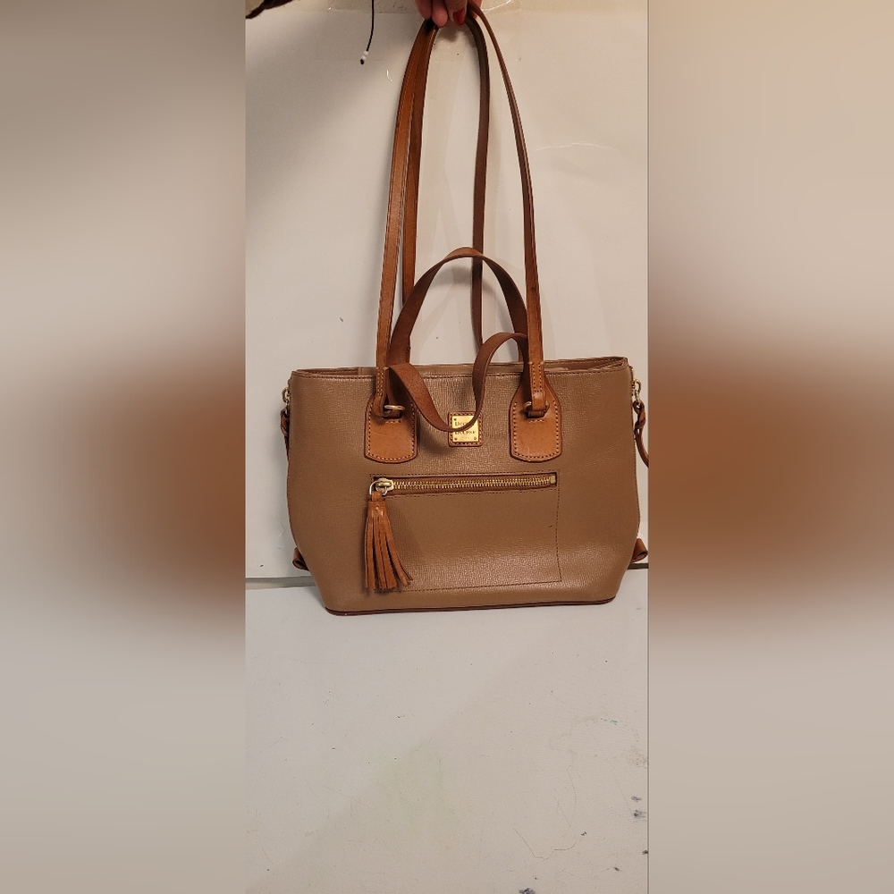 DOONEY AND BOURKE MORGAN SADDLE TAN SHOULDER BAG